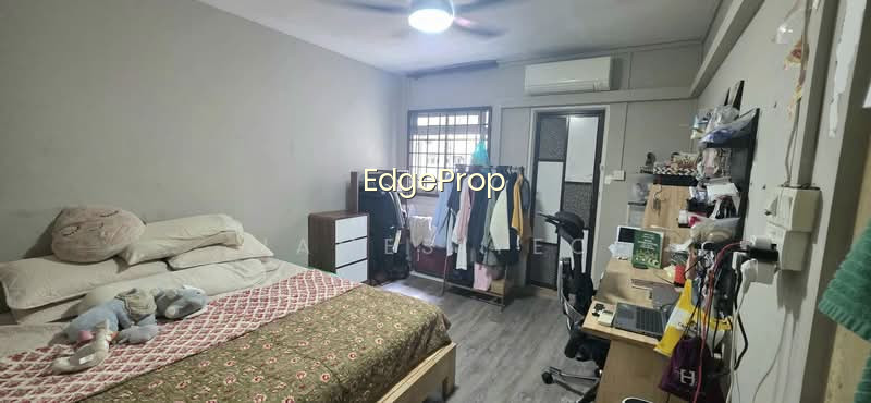 808 WOODLANDS STREET 81 photo 3