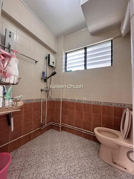 2 TECK WHYE AVENUE photo 2