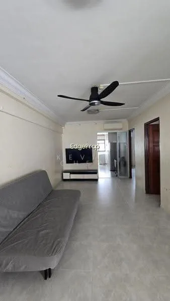 907 Tampines Avenue 4 image 1 of 10