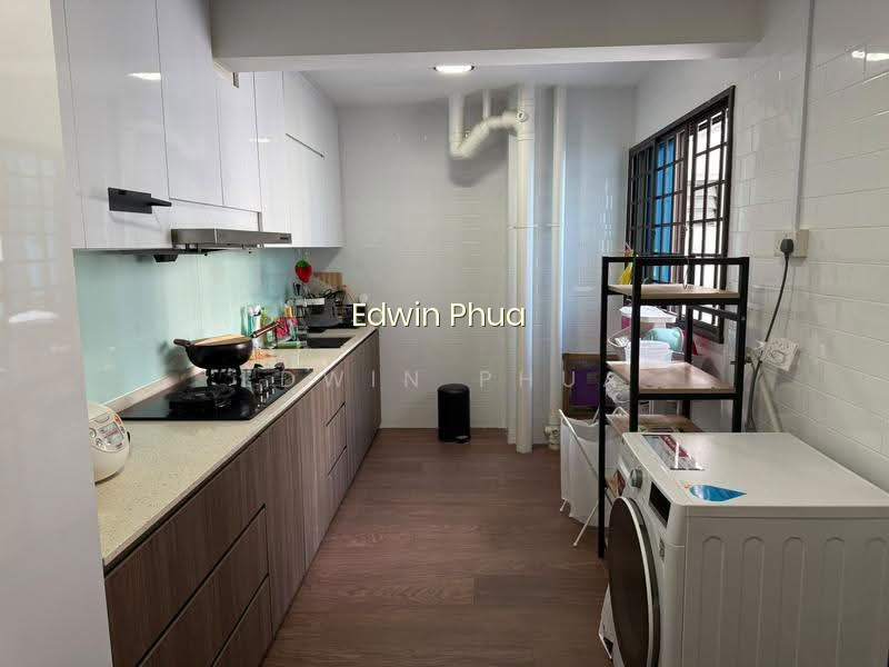 239 JURONG EAST STREET 21 photo 5