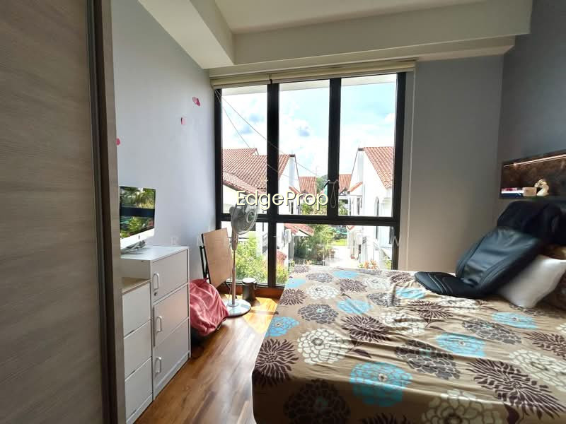 72 SUNRISE TERRACE photo 6