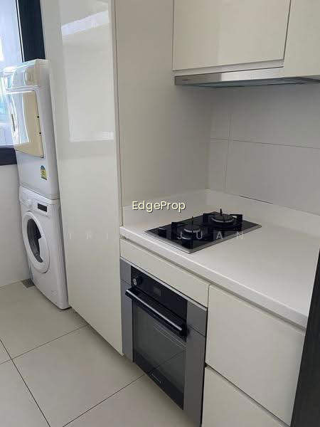 368 Thomson photo 2