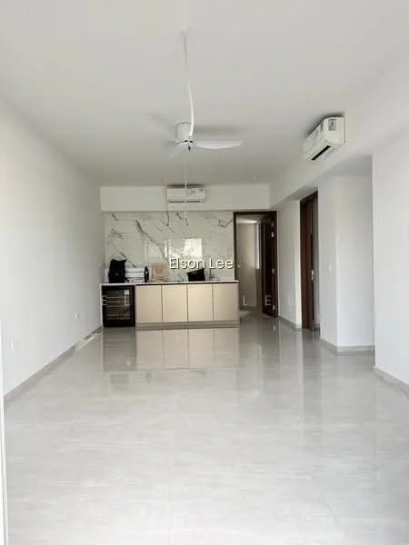 Grand Dunman image 1 of 6
