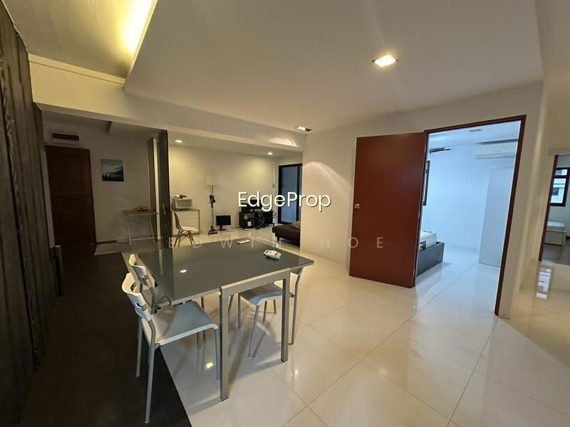 204D COMPASSVALE DRIVE photo 3