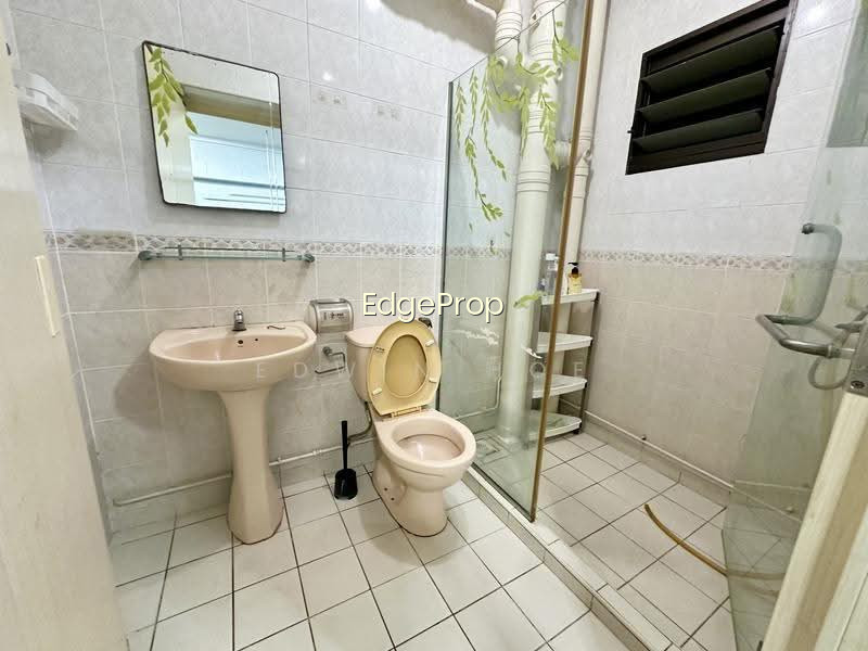 204D COMPASSVALE DRIVE photo 5
