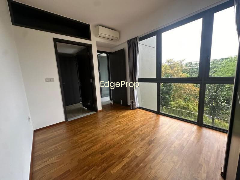 NORTH PARK RESIDENCES photo 2