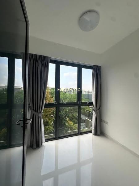 NORTH PARK RESIDENCES photo 3
