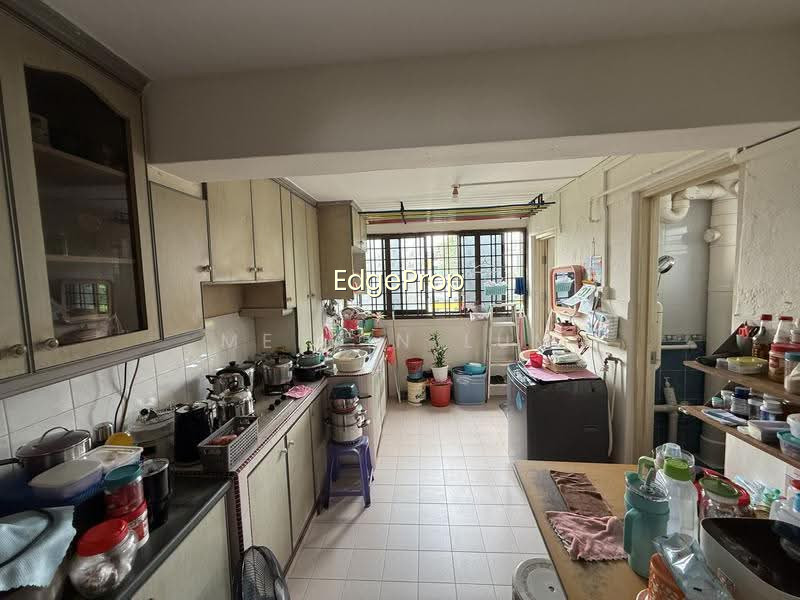 187 BOON LAY AVENUE photo 4