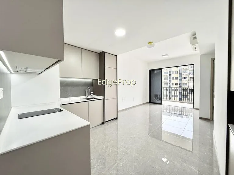 Sengkang Grand Residences image 1 of 10