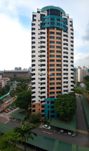CENTRAL GREEN photo 4