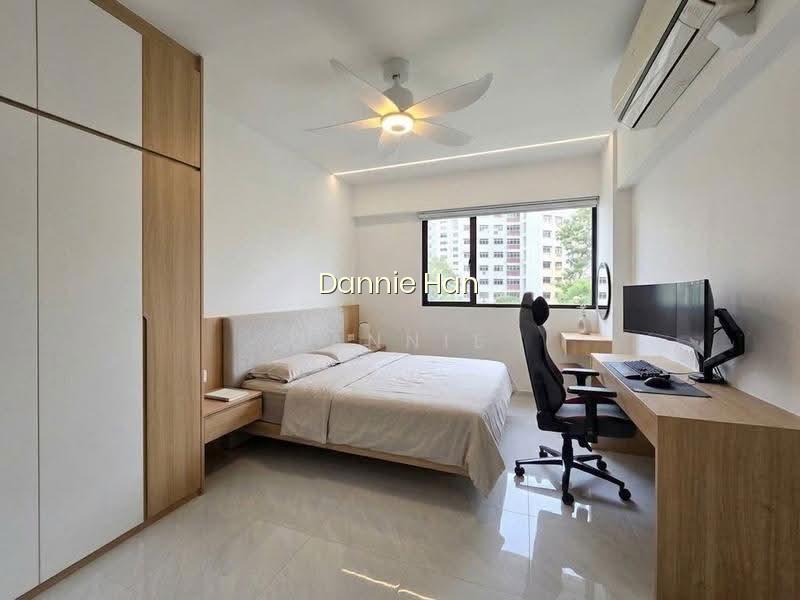 52 LENGKOK BAHRU photo 4