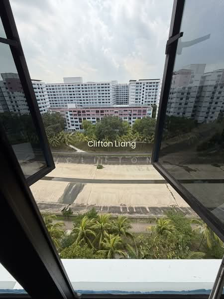 117 PASIR RIS STREET 11
