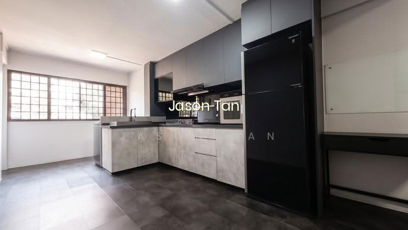 181 ANG MO KIO AVENUE 5 photo 3