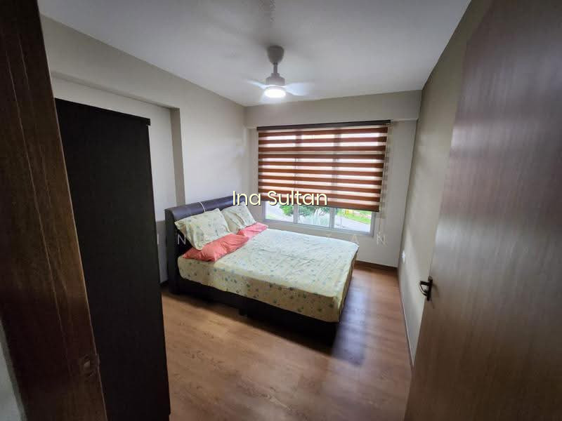 876A TAMPINES AVENUE 8 image 1 of 5