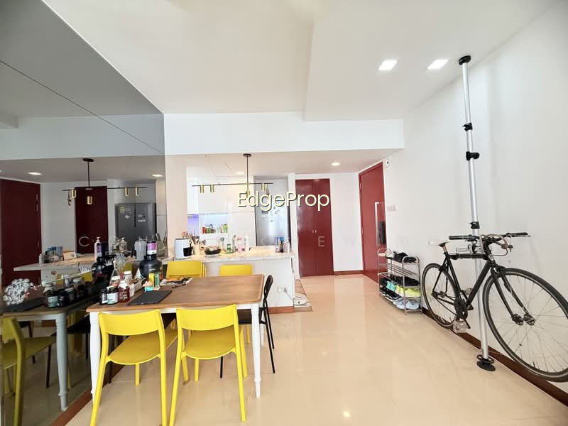 LA CASA photo 2