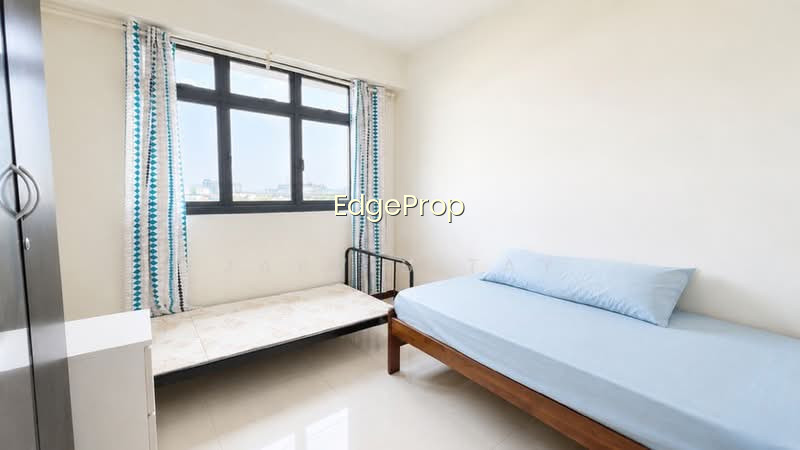 698C JURONG WEST CENTRAL 3 photo 3