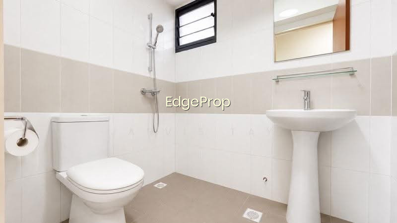 698C JURONG WEST CENTRAL 3 photo 5