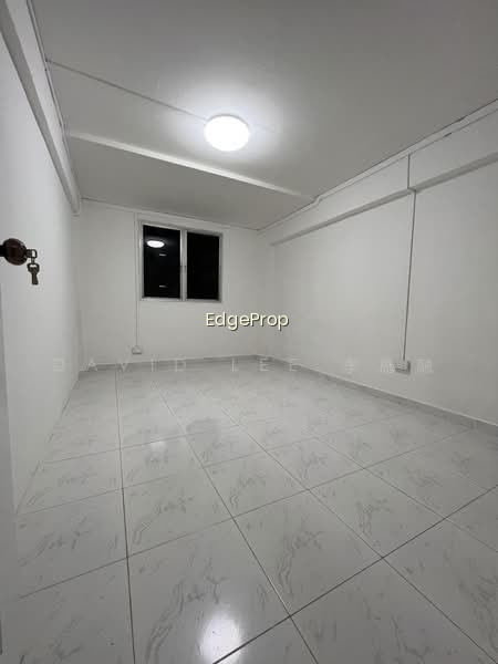 38 BEO CRESCENT image 1 of 10