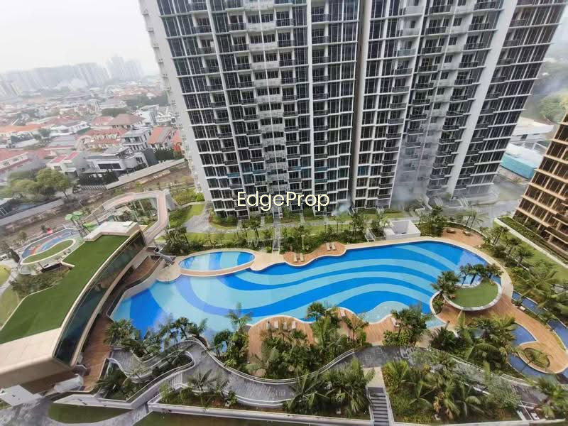 GRAND DUNMAN image 1 of 10