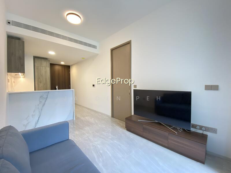 LEEDON GREEN photo 2