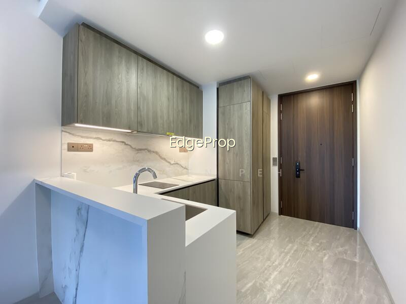 LEEDON GREEN photo 3
