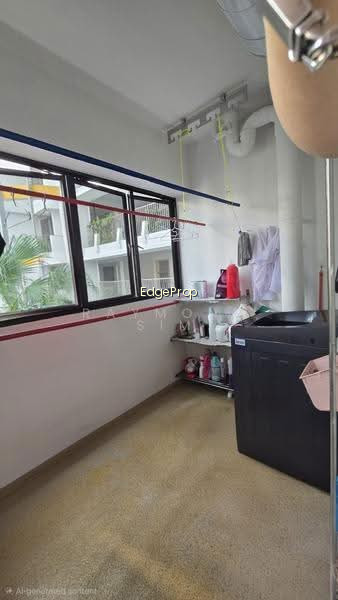 225C COMPASSVALE WALK photo 3