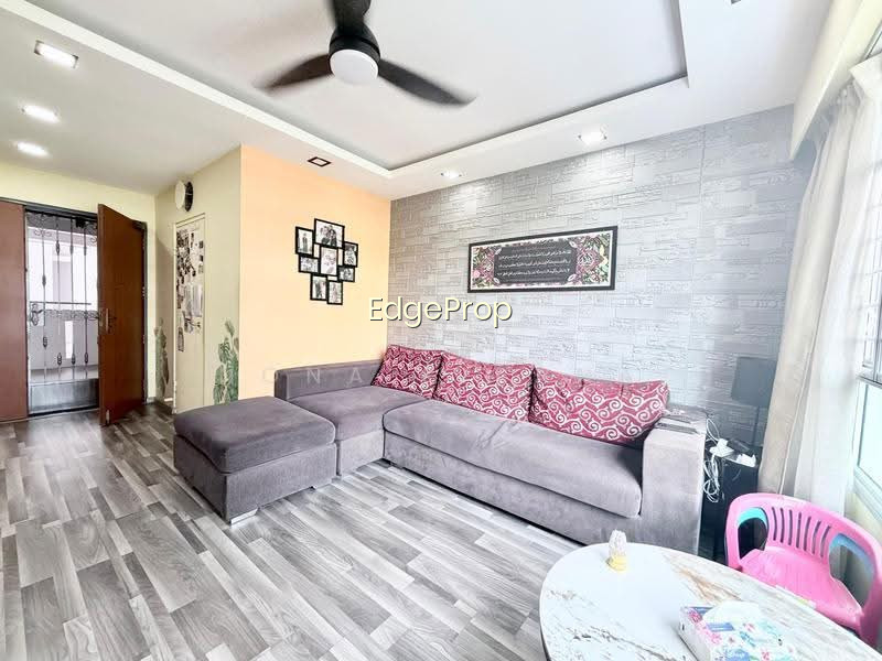 166A YUNG KUANG COURT image 1 of 10