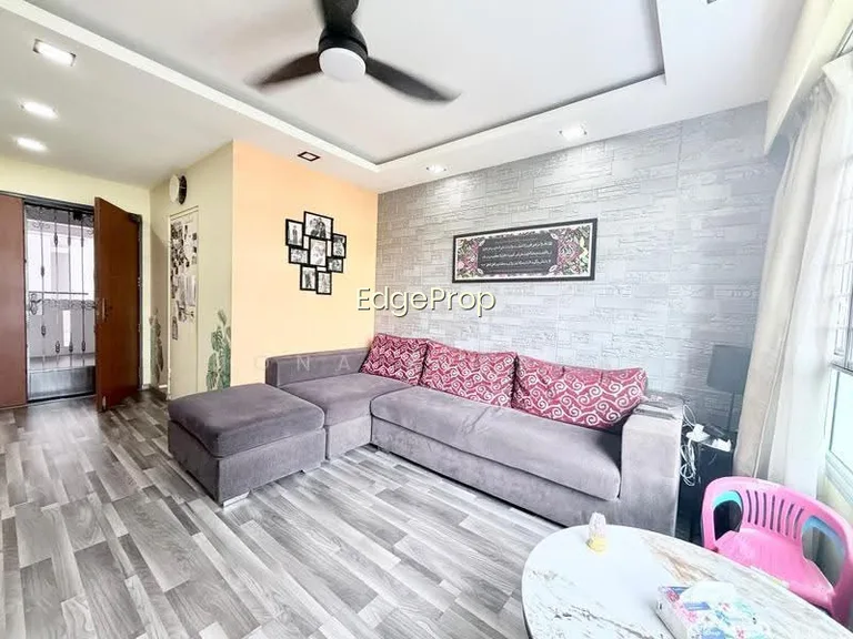 166A Yung Kuang Court image 1 of 10