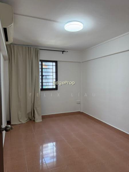708 HOUGANG AVENUE 2 image 1 of 10