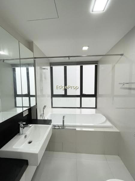 THE INTERLACE photo 5