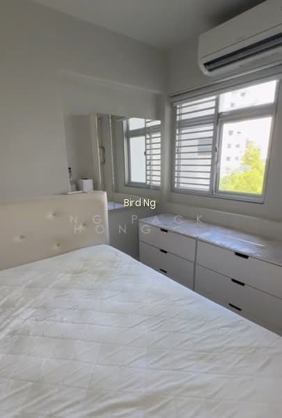 108 ALJUNIED CRESCENT image 1 of 7