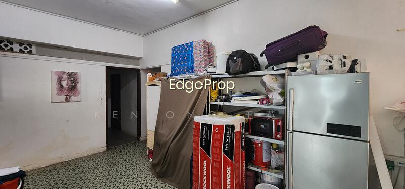GEYLANG ROAD photo 2