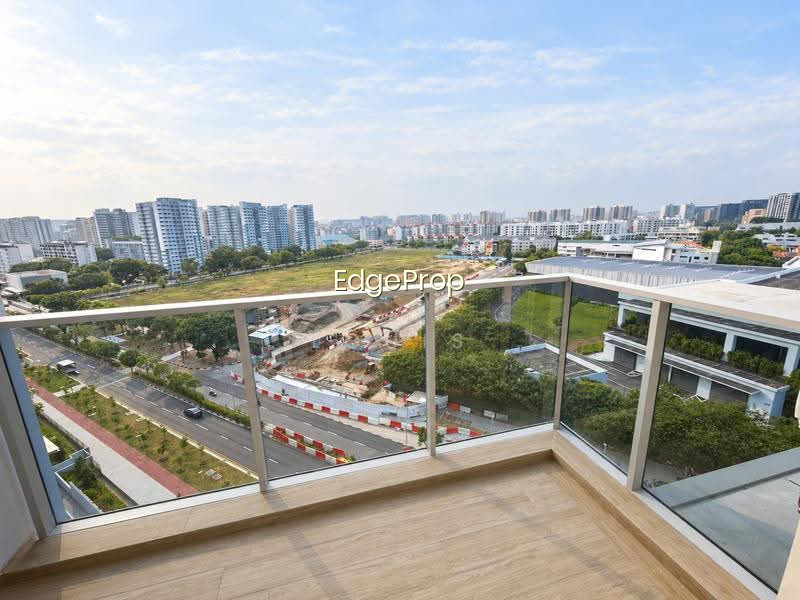 GRAND DUNMAN image 1 of 10