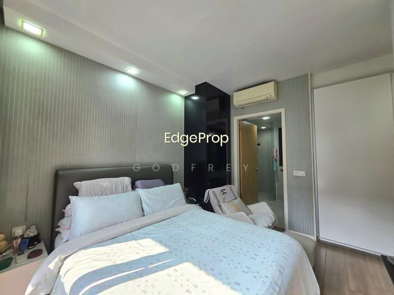 The Lakefront Residences photo 2
