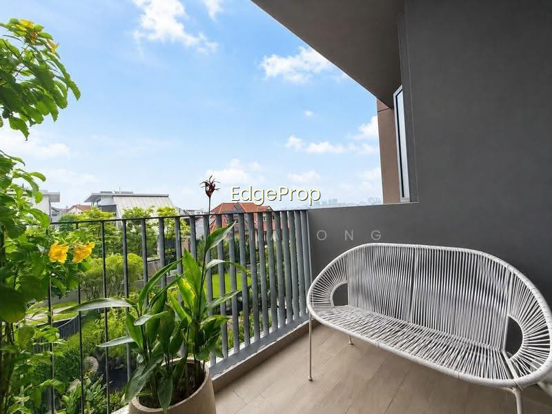 THE GARDEN RESIDENCES photo 5