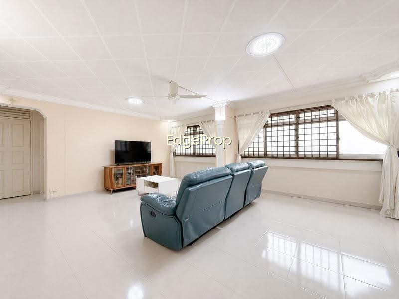 188 PASIR RIS STREET 12 photo 3