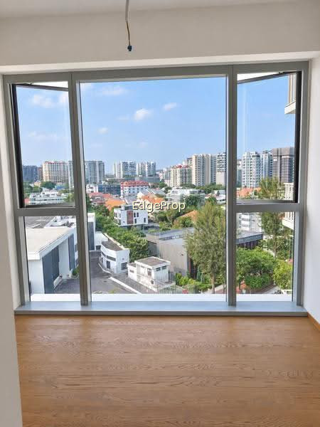 GRAND DUNMAN image 1 of 8