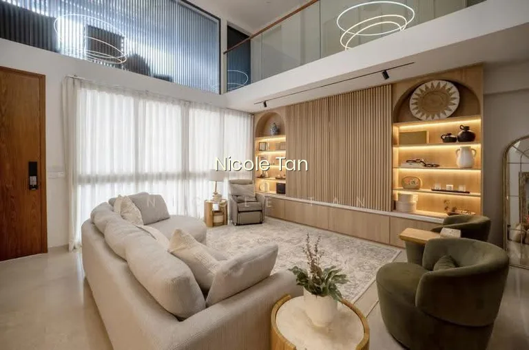 Like New! Mezzanine! Double Volume Ceiling! image 1 of 8