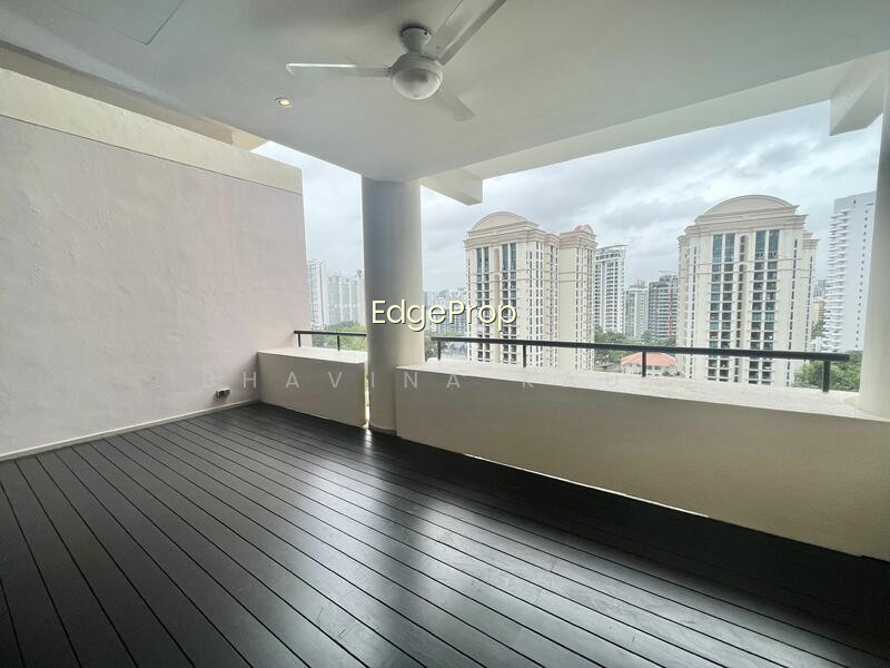 The Colonnade photo 6