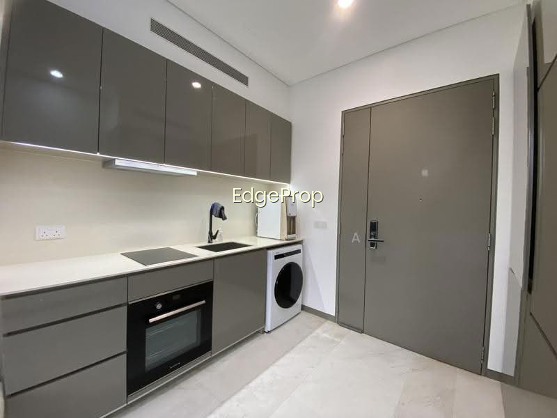 ROBIN RESIDENCES photo 2