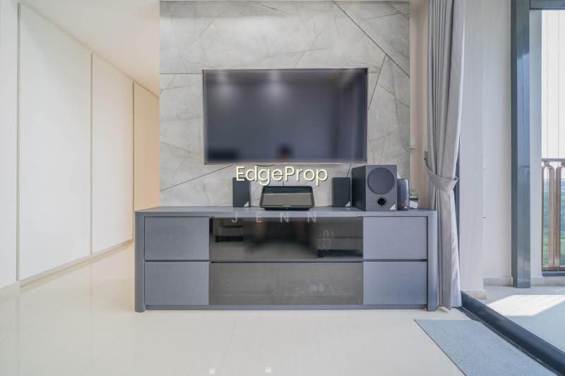 WESTWOOD RESIDENCES EC photo 4