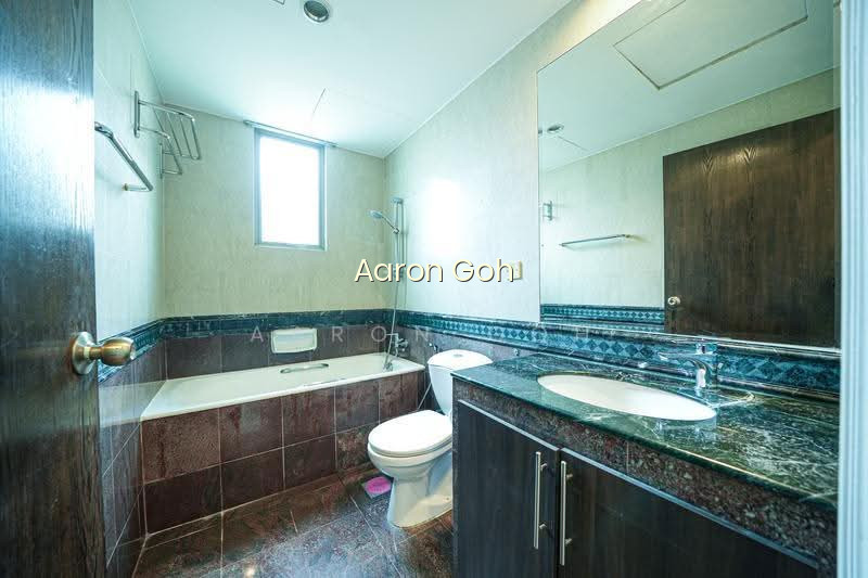 Landbay Condo photo 6