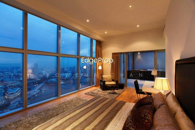 MARINA BAY RESIDENCES photo 5