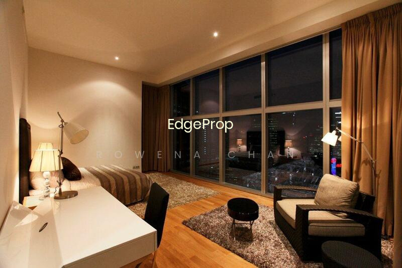 MARINA BAY RESIDENCES photo 6