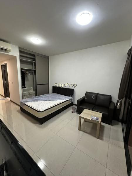 THE POIZ RESIDENCES photo 3