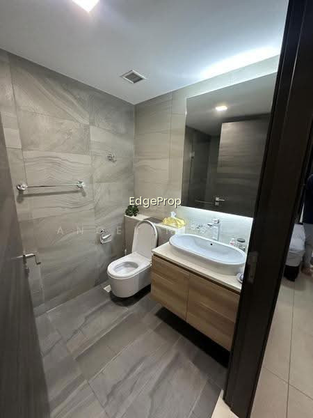 THE POIZ RESIDENCES photo 6