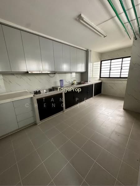 305 JURONG EAST STREET 32 photo 5