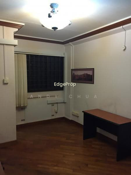 879 TAMPINES AVENUE 8 photo 4
