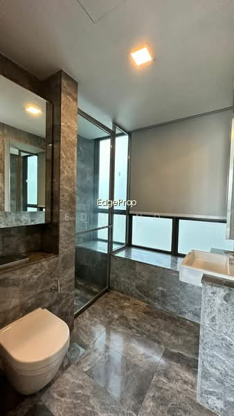 SKYLINE RESIDENCES photo 5