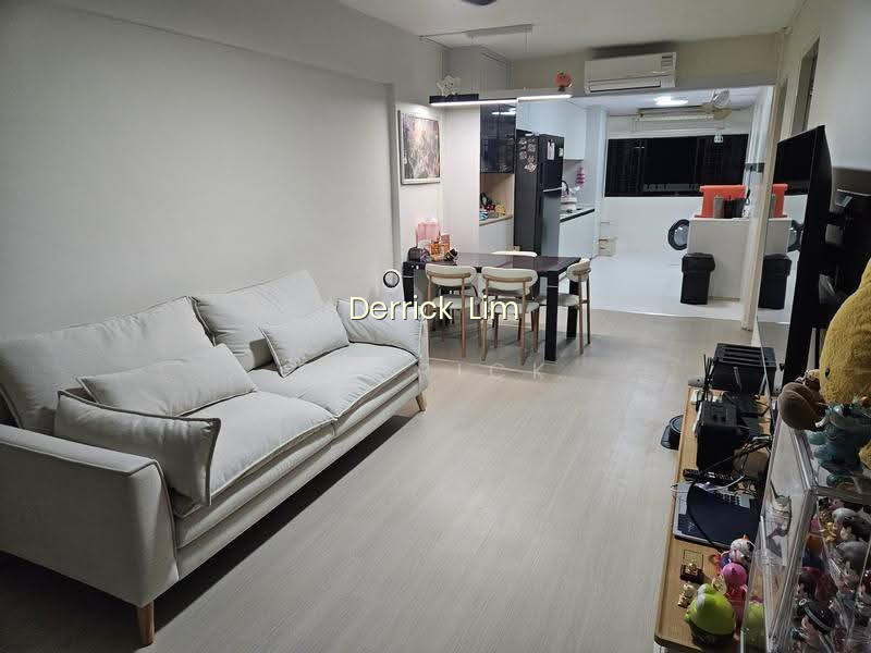 531 JURONG WEST STREET 52 image 1 of 10